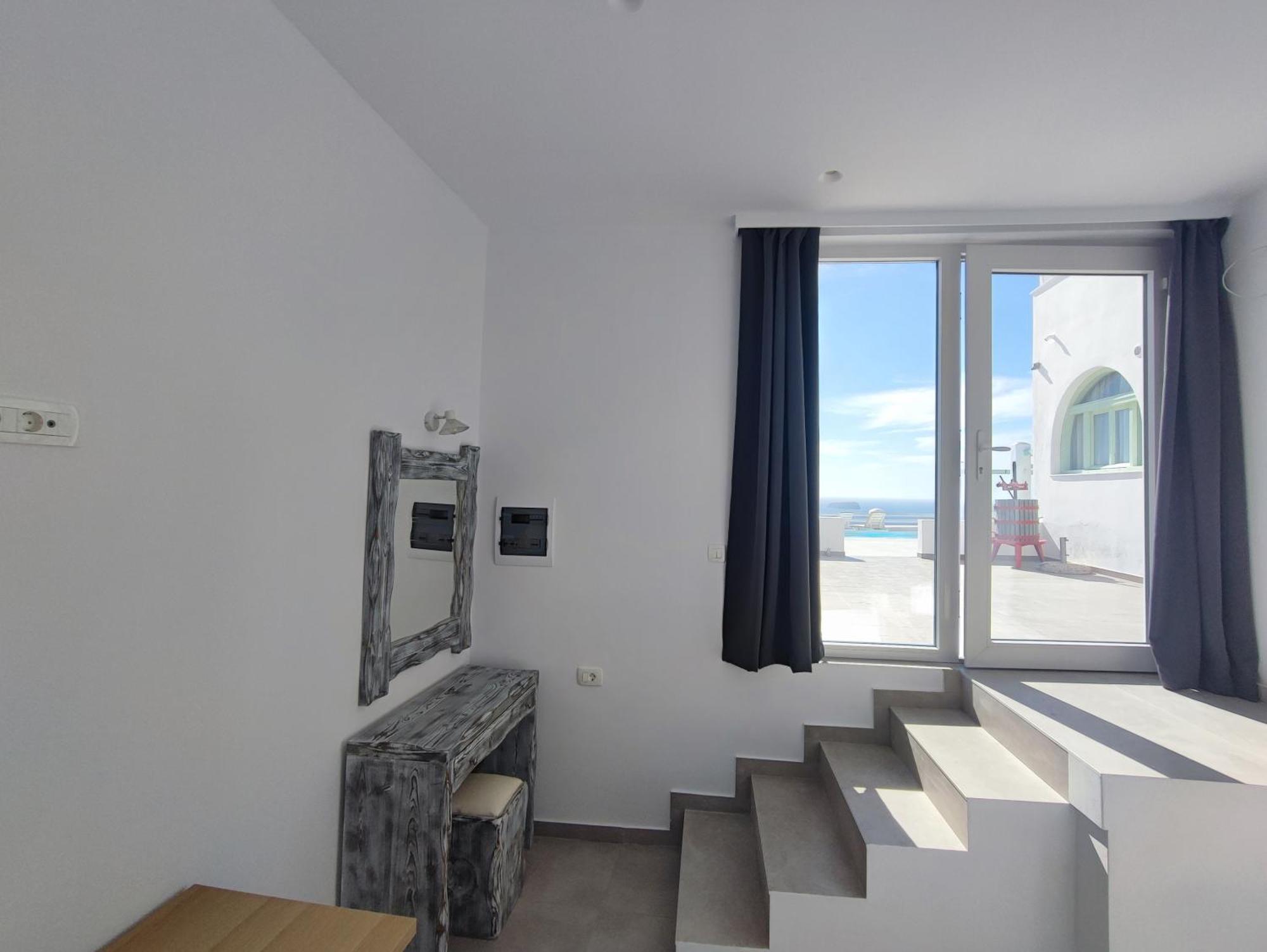 The Cliff Reflections - Adults Only Apartamento Megalochori  Quarto foto
