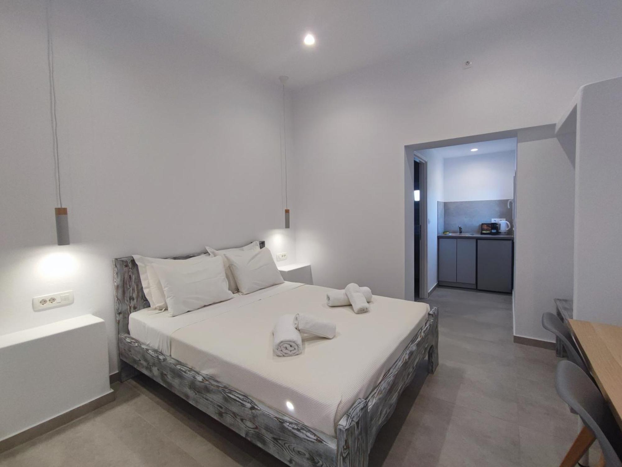 The Cliff Reflections - Adults Only Apartamento Megalochori  Quarto foto